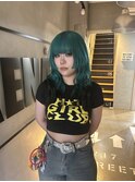 グリーンカラー　イメチェンヘアスタイル