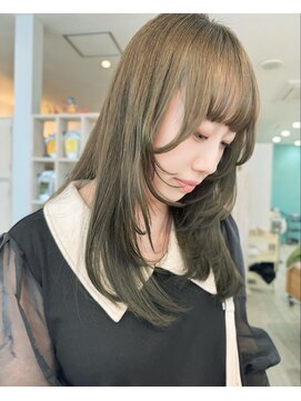 エルフ(elf) ★小顔ワンカールレイヤーカットオリーブベージュ