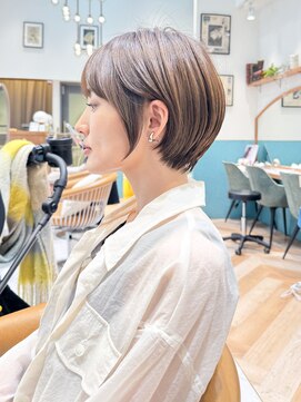ロンド レグリーズ 立川(Lond leglise) ハンサムショート/丸みショートボブ/20代30代40代50代/顔周り