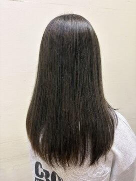 ミルコ 蕨店(milco) ほんのりオリーブグレージュ