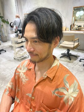 リコ(Lico) ロングからバッサリ毛流れセンターパート