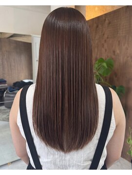 零秒女髪 千里丘店 髪質改善で作る上品な艶ロングヘアスタイル艶髪美髪艶カラー艶感