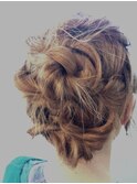 方上ボブ甘すぎないねじねじアップ アレンジ