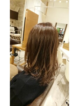 ウィービーパセリ atre川越店(WE BE PARSLEY) ベージュヘアカラー♪【担当 木村沙織】