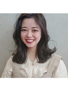 ロンド(RONND) 外国人風スモーキーグレー