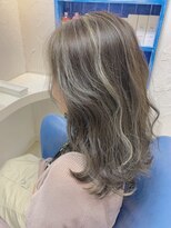 ウーロス(uros.)&nbsp;ハイライト☆アッシュベージュ