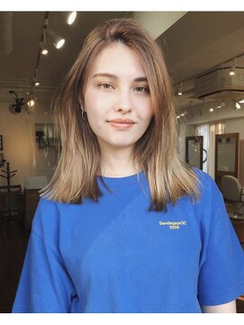 メロウ(MELLOW) 全頭ブリーチ×ベージュ×切りっぱなしボブ/10代20代30代40代