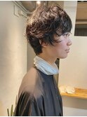 ショートボブ　癖っぽいパーマスタイル