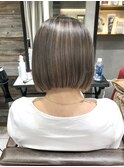 外国人風ハイライト 切りっぱなしボブ アッシュグレージュ☆