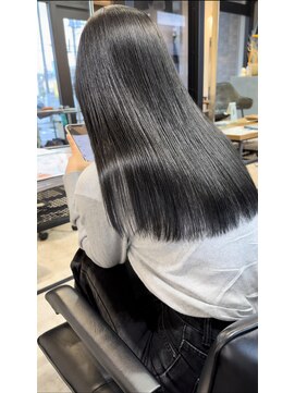 ヘリム(HELIM) グレーベージュカラーダークアッシュベージュくすみカラー黒髪