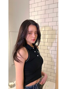 ノク(nok) 前髪なし暗髪_くびれヘアアプリコットオレンジ