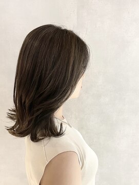 アイディール 心斎橋店(:ideal) 外はねミディアムレイヤーに、透明感カラー♪