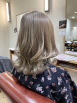 美容室 アイディー i-dee ベージュカラー