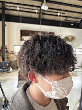 サロン クラッチ クリエイティブ コンセプト(salon CLUTCH creative concept) ツイストスパイラル