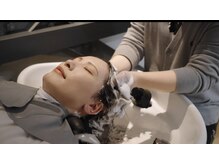 今も、10年後も、その先も…綺麗でいるために。髪を大切にしたいなら、寄り添うプロフェッショナルが必要