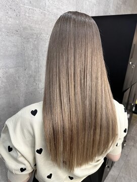 スキル 石岡(SKILL) ハイトーンカラー/ミルクティーアッシュ/ストレート