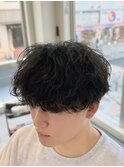韓国へアカルマパーマワックスなしセンターパート黒髪ウルフ