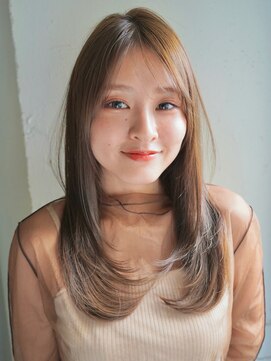 リヤン 表参道(lyann) 薄めバングくせ毛風カール艶感外ハネボブこなれヘアうる艶髪