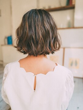 サニーサイド(SUNNY SIDE) ゆるふわフェミニンボブ