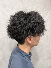 再現力の高いカット、パーマでセットも簡単に♪頭皮ケアなど大人男性の悩みに特化。