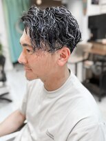 リモア(L I M O A)&nbsp;テーパーフェード×サーフカールパーマ
