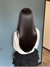 ダメージレス施術×実力派技術で叶う通いやすい上質サロン