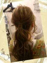 ヘアメイクアンドセットサロン リッコ(Hair make&set salon Ricco)&nbsp;Ricco　リッコ　無造作ポニーテール
