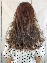セシルヘア 沖縄店(Cecil hair)&nbsp;ベージュグラデーション☆Wカラーブリーチバレイヤージュロブ
