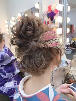 アーティスト サロン ショウ(artist salon SHOW) ふわふわおだんごスタイル