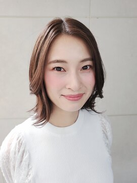 ヘアーデザイン ミヤビ 広尾(HAIR DESIGN MIYABI) 大人かわいい外ハネミディアム