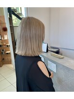 リコ ヘアアンドリラクゼーション(LICO HAIR&RELAXATION) LICO ミルクティーベージュ 切りっぱなし