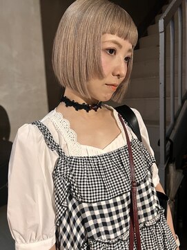ビビト(bibito) bibito ベージュ　ボブ　ステップカット　おんまゆ　ミニボブ