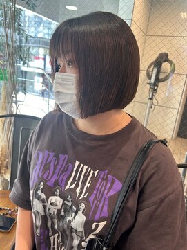 ヘアーアンドメイク ビス(HAIR&MAKE bis) 流行りの丸みのないタッセルボブ【たち/沙久楽】