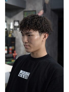 ツークツワンク バーバー 新宿(ZUG2WANG BARBER) Hard Spiral