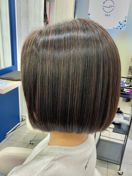 ミツボシ 本八幡(MITSUBOSHI) 黒髪/ボブルフ/小顔/ワンレン/フェイスレイヤー[本八幡]