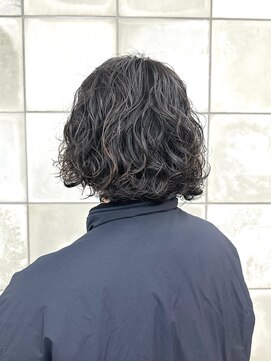 トゥコ(tuco) メンズ　ボブ　パーマ　ウェーブ　くせ毛風　黒髪