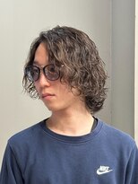 センターパート波巻きパーマスパイラルパーマツイストスパイラル
