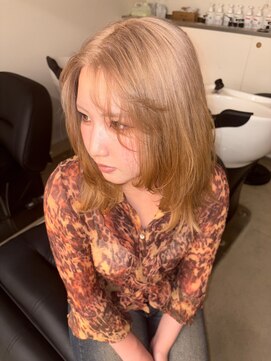 トナリ(tonari) ブロンドミルクティー