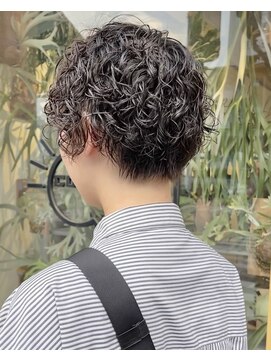 コンビネーション(combination) ショートパーマ　プードルパーマ　スパイラルパーマ