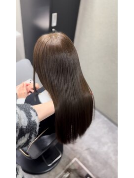 ナンバー エリュン 秋田店(N°Elune) オリーブグレージュ