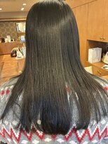 アンジェリーク&nbsp;風になびくサラサラロングストレート