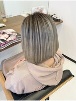 アライズ(ARISE) 透明感グレージュハイライトボブ