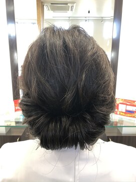 アムズヘアーファム お呼ばれ大人アレンジ
