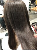 髪質改善艶髪ロングアッシュベージュ