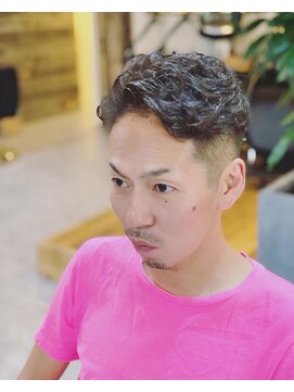 サーティースリー 石川町店(Thirty3) メンズパーマ