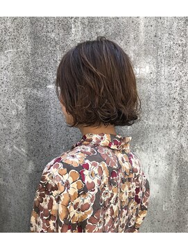 ルアン(Luann) ゆるウェーブ × アゴラインボブ