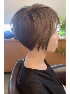 ティアラ 桜木町(TIARA) 刈り上げショートボブ
