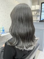 アデプト 北千住店(adept)&nbsp;【adept北千住　エリスタイル】インナーホワイト×ウェーブヘア