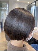 ショートボブ
