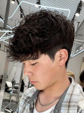 フィフス 渋谷(fifth) スペインカールスパイラルパーマ刈り上げフェード19時以降渋谷